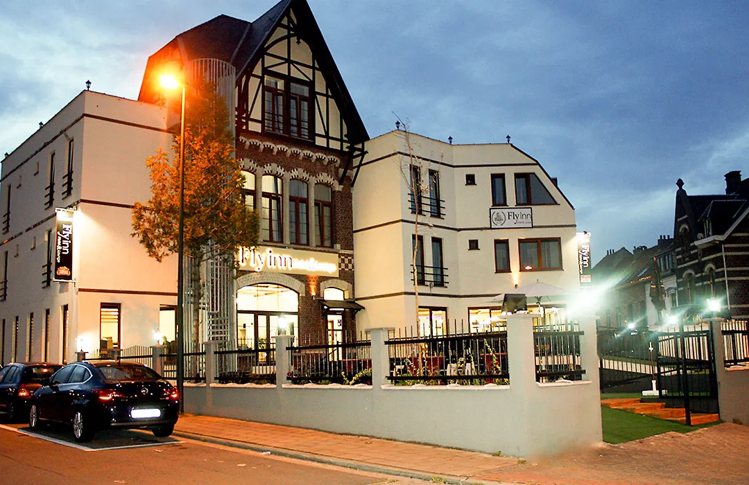 Fly Inn Hotel Lounge & Nezzo Restaurant-1